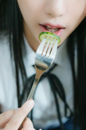麻豆少妇水电工003_4K免费播放