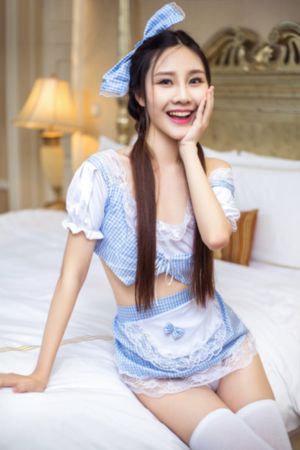 白白色发布会在线观看免费_超清免费高清观看